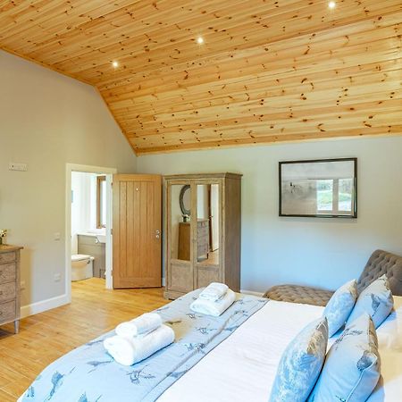 Osprey Lodge 1 With Hot Tub Ньютон Стюарт Экстерьер фото