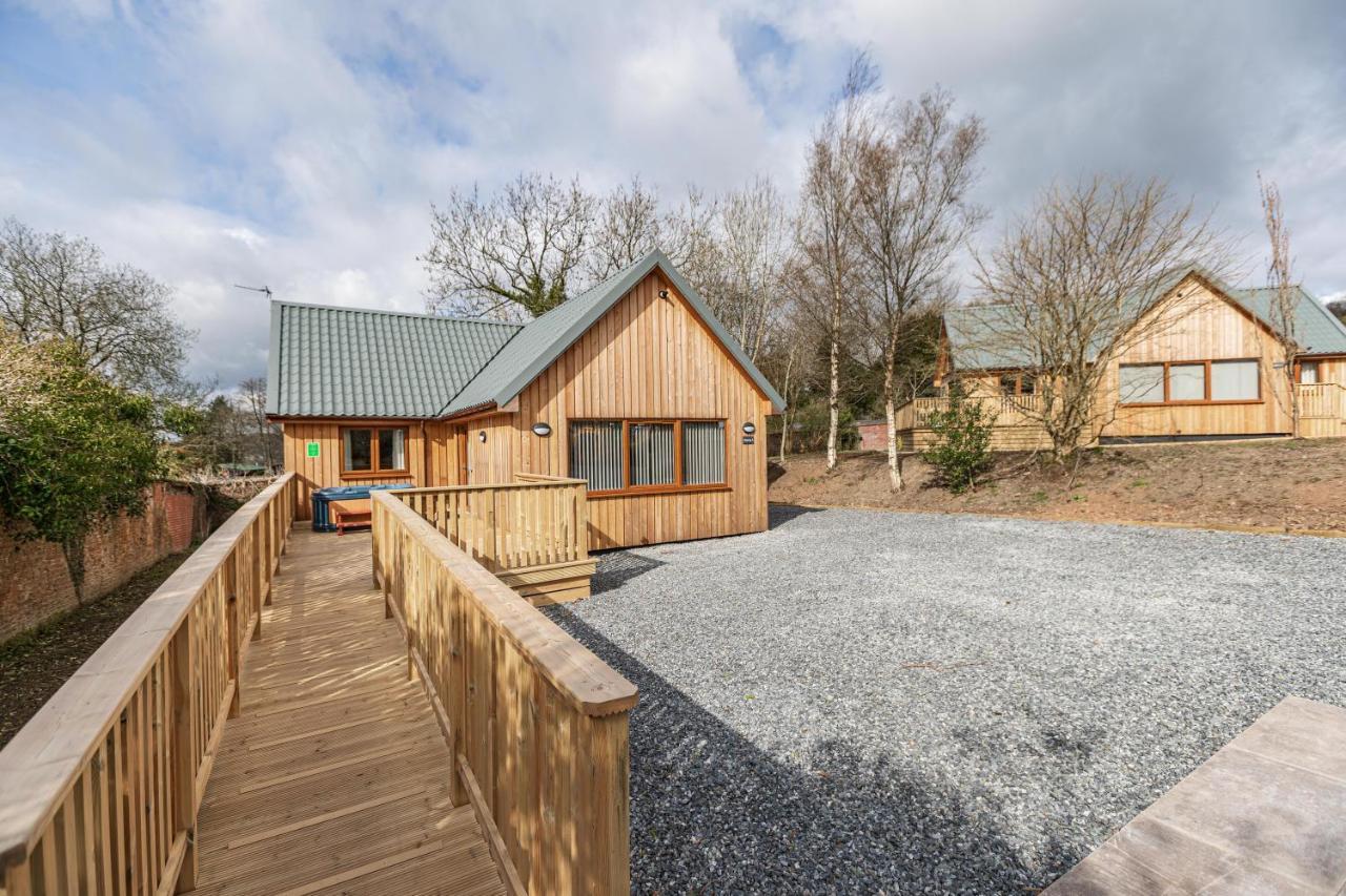 Osprey Lodge 1 With Hot Tub Ньютон Стюарт Экстерьер фото